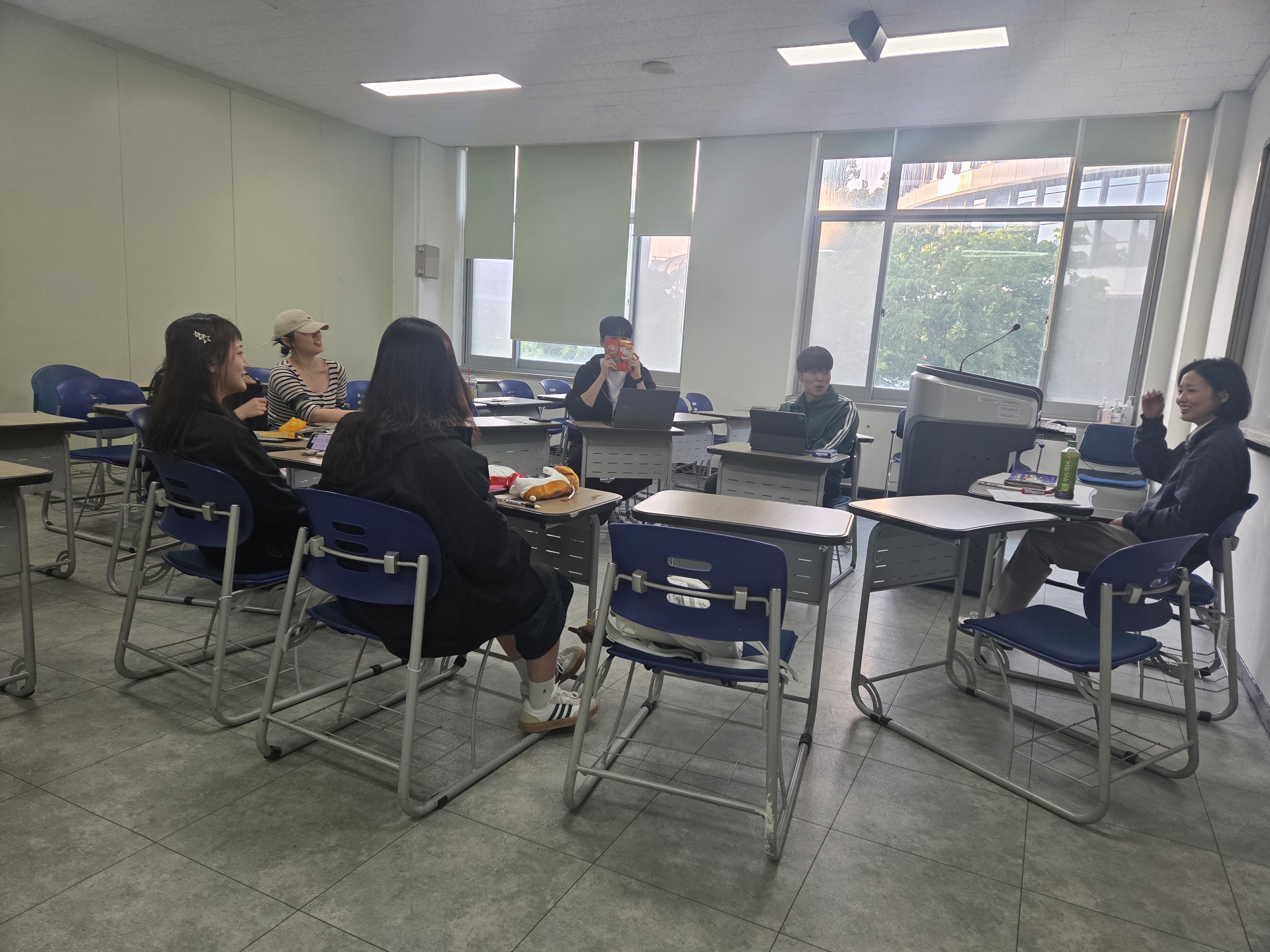 2025학년도 1학기 영어회화 동아리 활동 2번째 사진